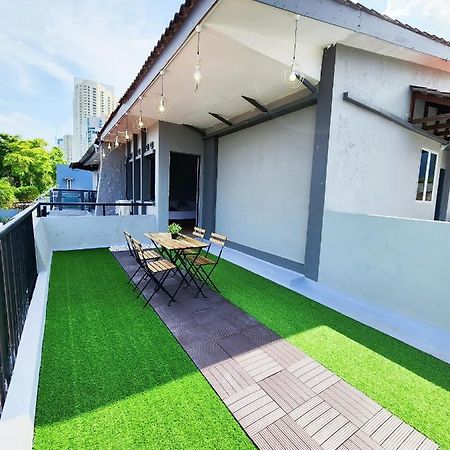 Gurney Coast Guest House By Sky Hive George Town Eksteriør bilde