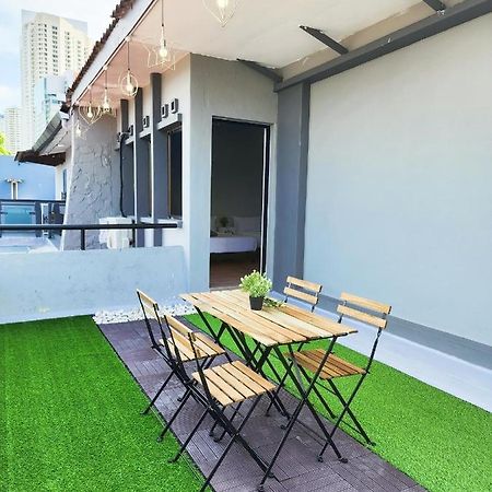 Gurney Coast Guest House By Sky Hive George Town Eksteriør bilde