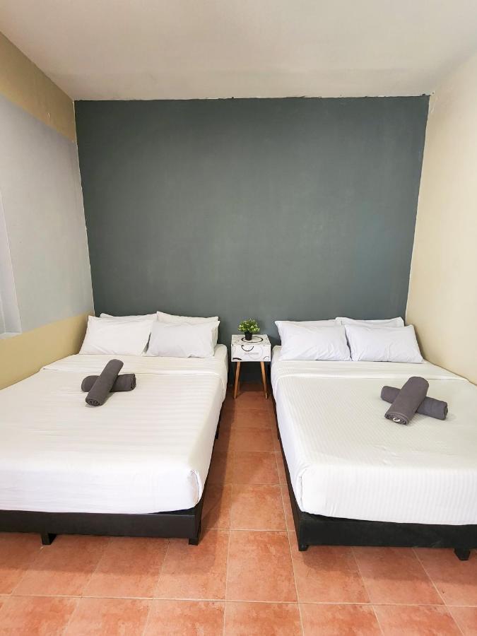 Gurney Coast Guest House By Sky Hive George Town Eksteriør bilde